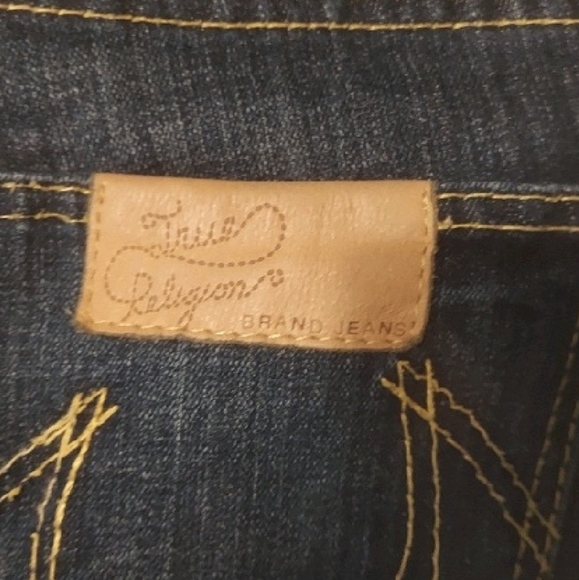 True Religion Jean's Size 28 - Picture 3 of 5